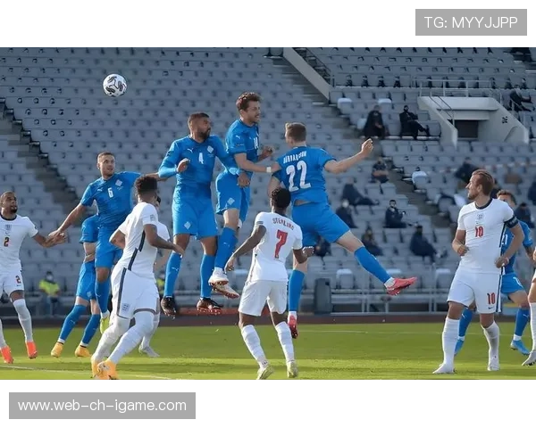 多特在中场的高效运转帮助球队掌控比赛 多特在中场的高效运转帮助球队掌控比赛